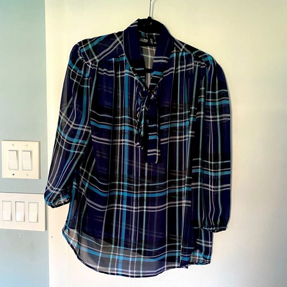 7th avenue Design by New York and Company. Sheer top with fun tie accessory